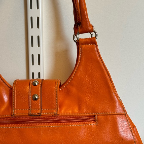Bold Orange Purse with Silver Ring Detail – Spacious & Stylish - Picture 4 of 9